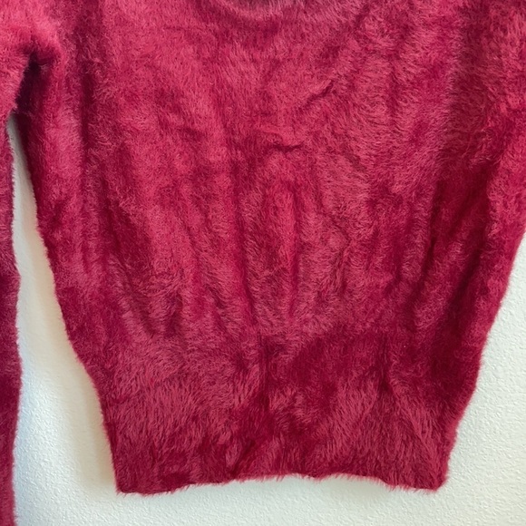 ASTR the label red fuzzy crop sweater puff sleeve - Picture 3 of 7